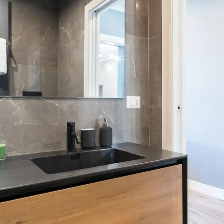 Raffinato Apt Vicino A Piazza Garibaldi X5 Apartment *